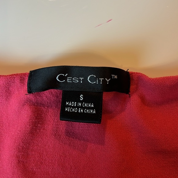 🌺CEST CITY PINK V NECK TOP WITH SEQUINS - SIZE SMALL🌺 - Picture 11 of 13